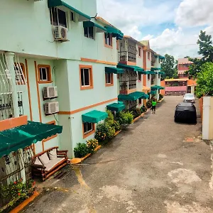 Dona Reyna: Convenient Santo Domingo Near Americas Airport El Higo